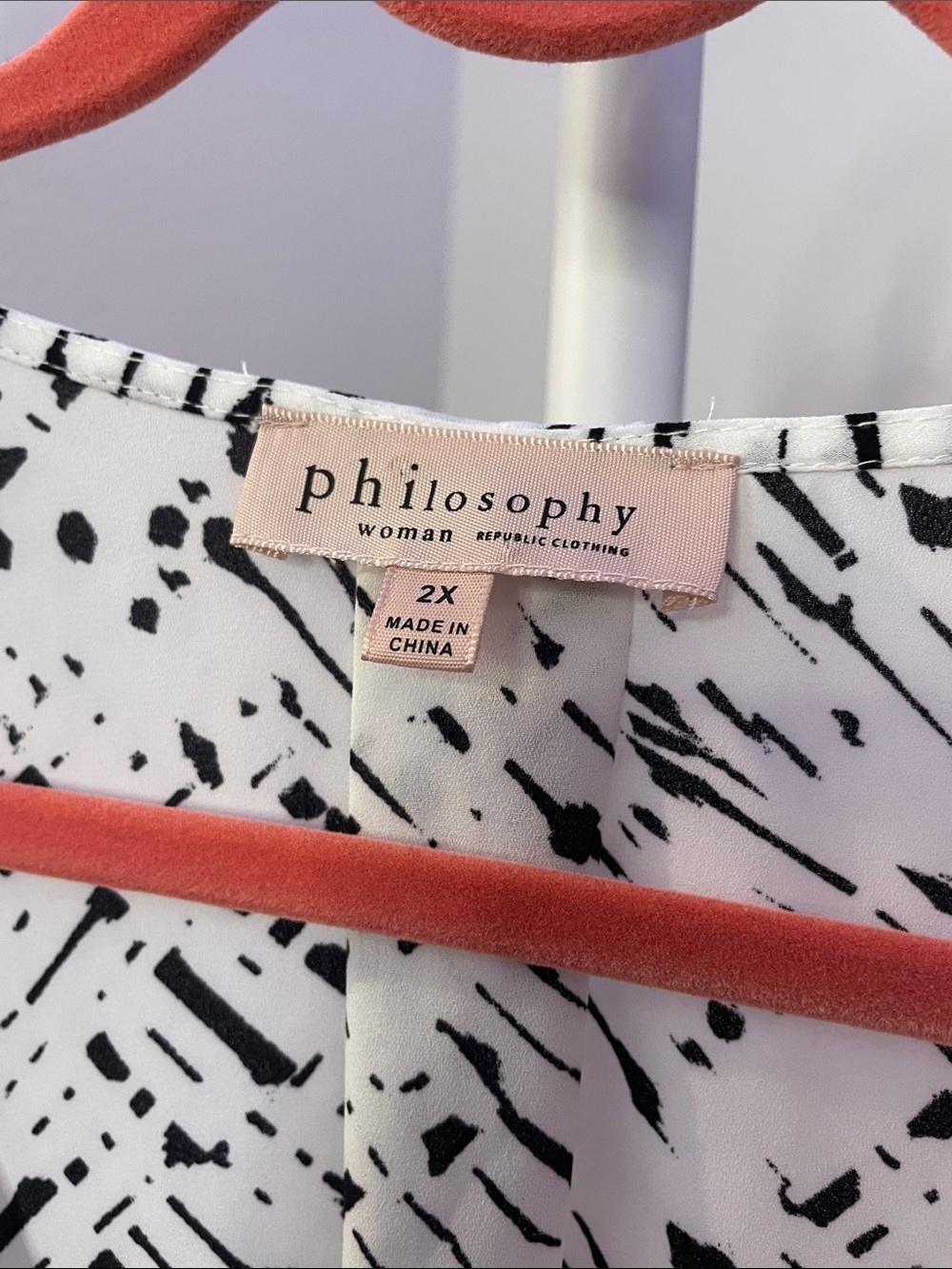 Philosophy Black & White V-Neck Printed Blouson Top 28”ptp - Picture 3 of 6
